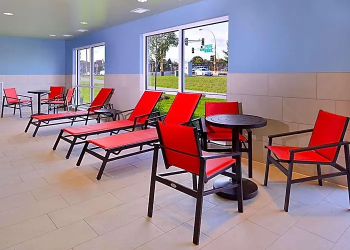 Express & Mall Of America - Msp Airport By Ihg Hotel Bloomington