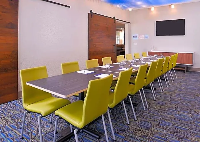 Hotel Express & Mall Of America - Msp Airport By Ihg