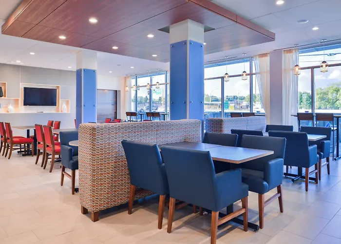 Express & Mall Of America - Msp Airport By Ihg Hotel 2*